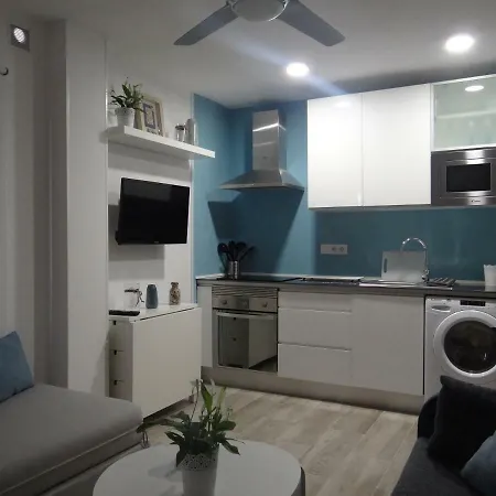 Acogedor Estudio En En Primera Linea De Mar