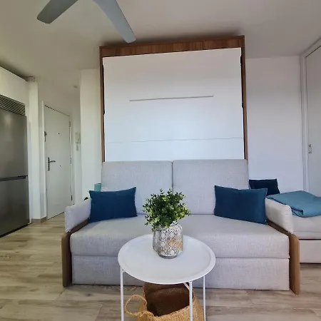 Acogedor Estudio En En Primera Linea De Mar كانديلاريا